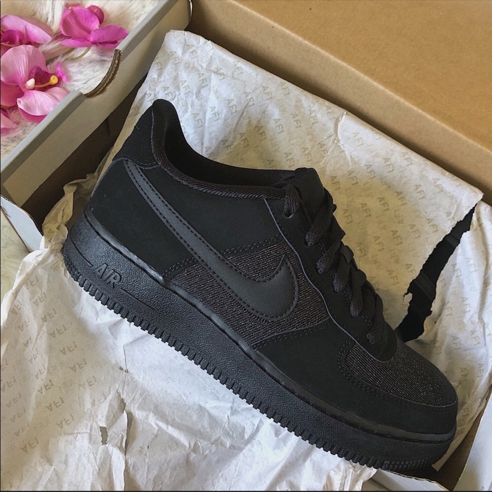 âźď¸soldâźď¸Rare Nike Air Force 1 LV8 Suede 6.5Y/8W - Picture 7 of 8